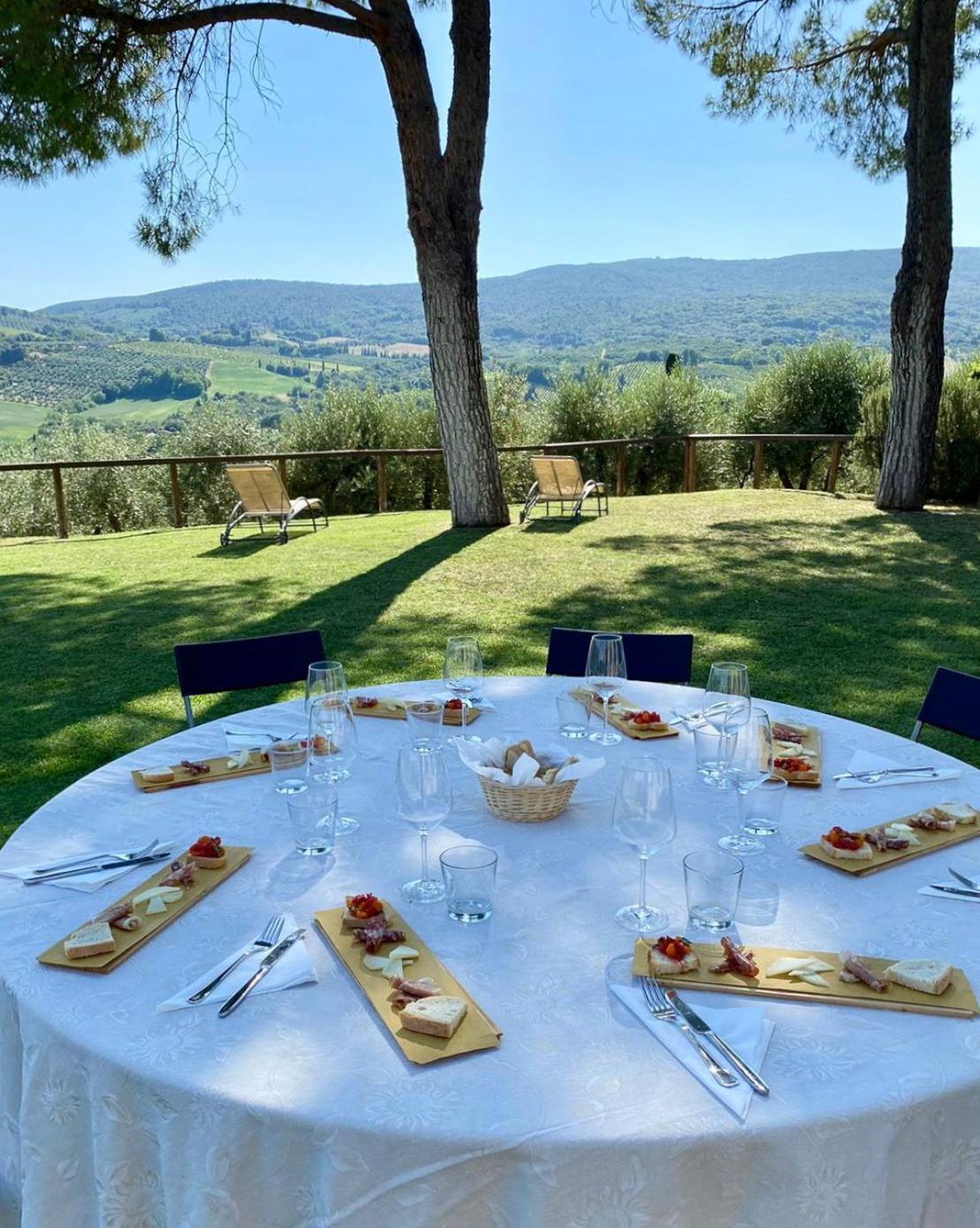 Fattoria Abbazia Monte Oliveto Villa San Gimignano Exteriör bild