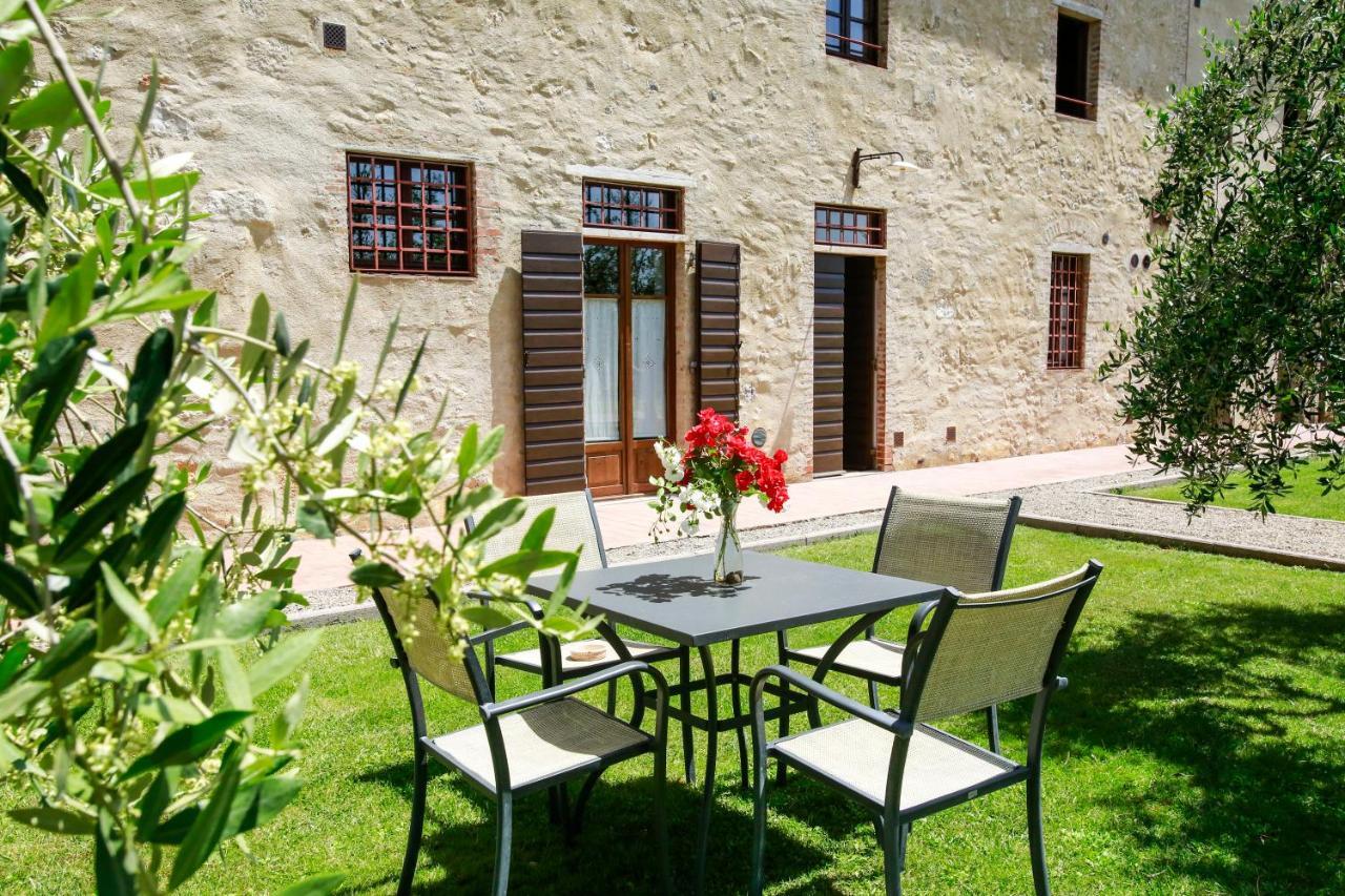 Fattoria Abbazia Monte Oliveto Villa San Gimignano Exteriör bild